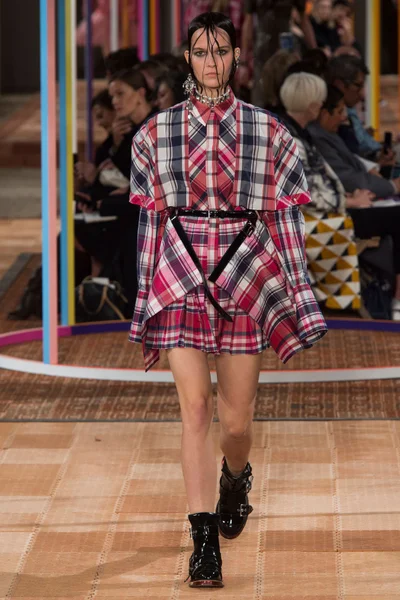 Look 21